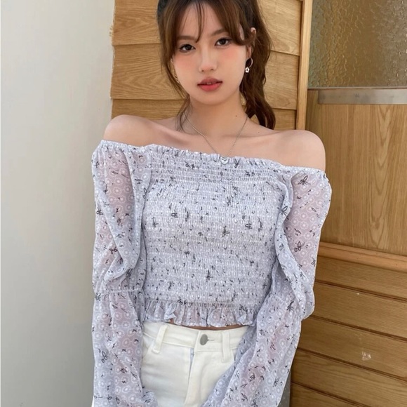 Lavender Floral Print Ruffle Trim Crop Blouse - Picture 3 of 3